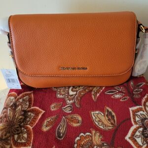 Michael kors Bedford Legacy NWT. Burnt Orange. Crossbody bag.
